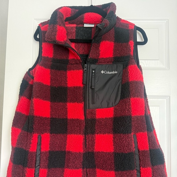 Columbia Jackets & Blazers - Columbia Red and Black Plaid Fleece Vest